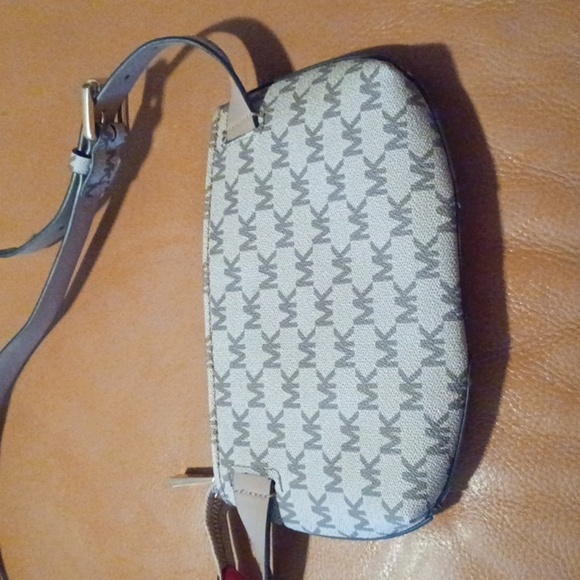 🐾Michael Kors Tan and Red Shoulder Bag - Picture 9 of 9